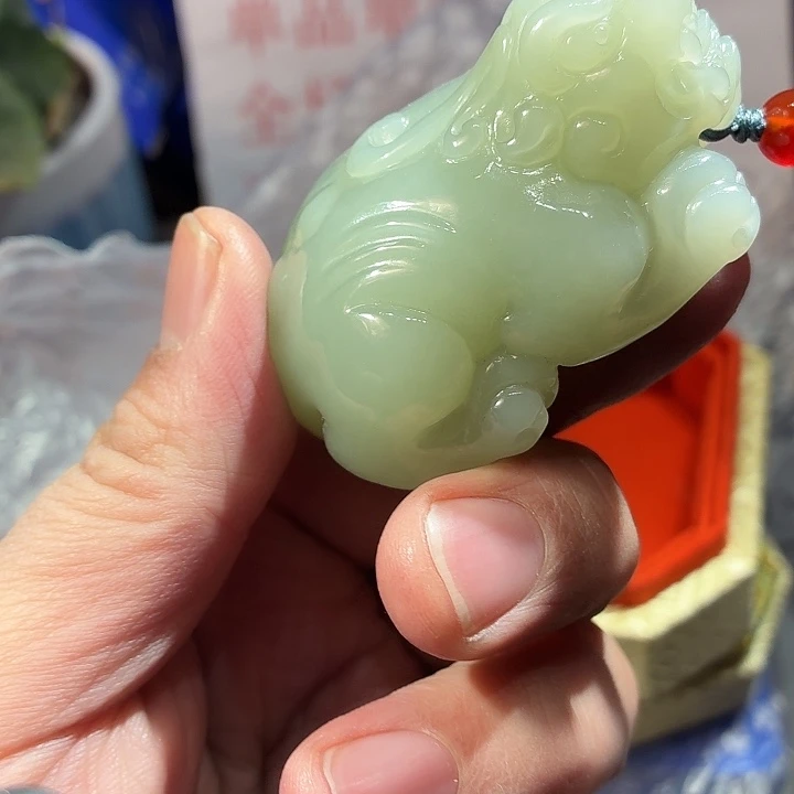 和田玉（糖玉）未镶嵌颈饰