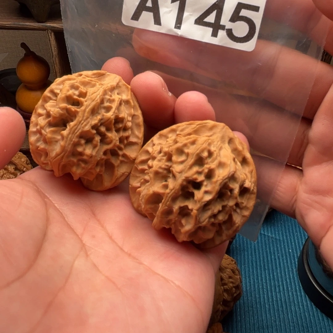 文玩核桃吊坠苹果圆