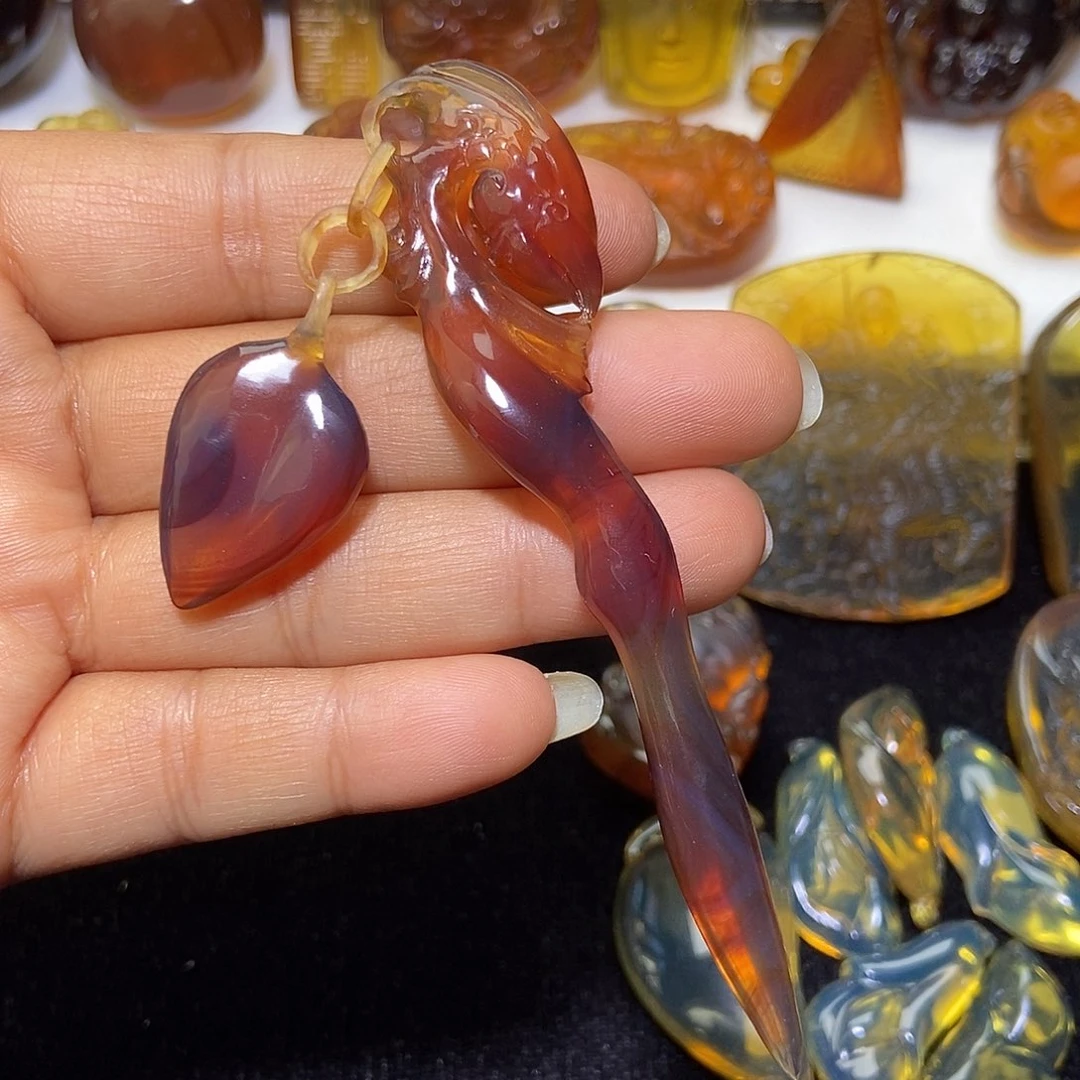 琥珀未镶嵌颈饰缅甸天然琥珀吊坠