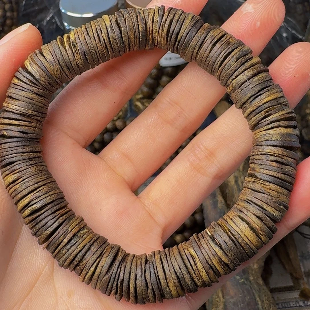 沉香手串沉水红油虫漏1:2-20克