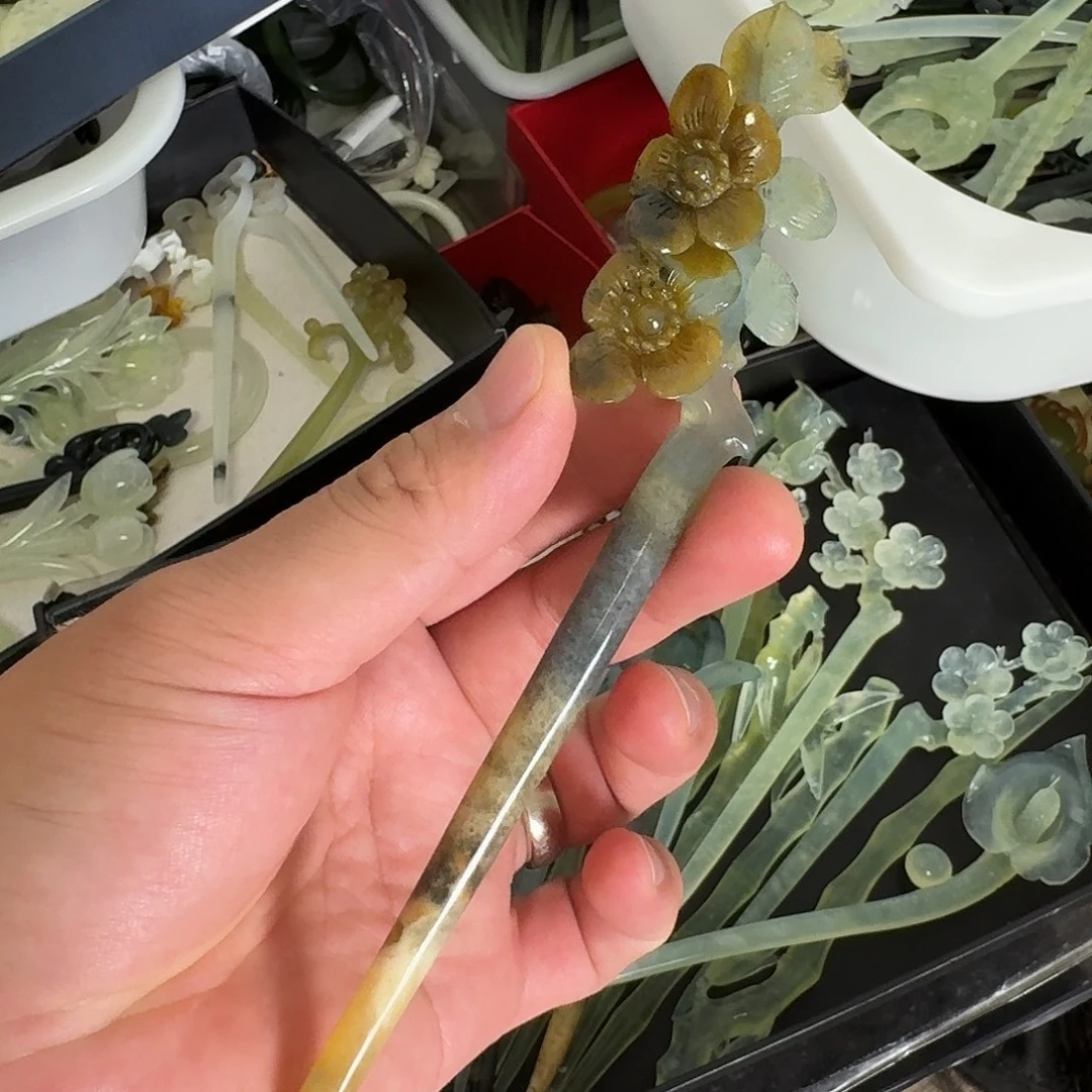 蛇纹石玉未镶嵌发饰