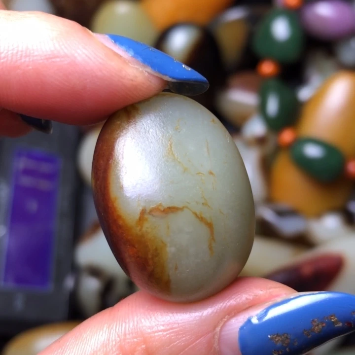 和田玉未镶嵌珠宝奇石