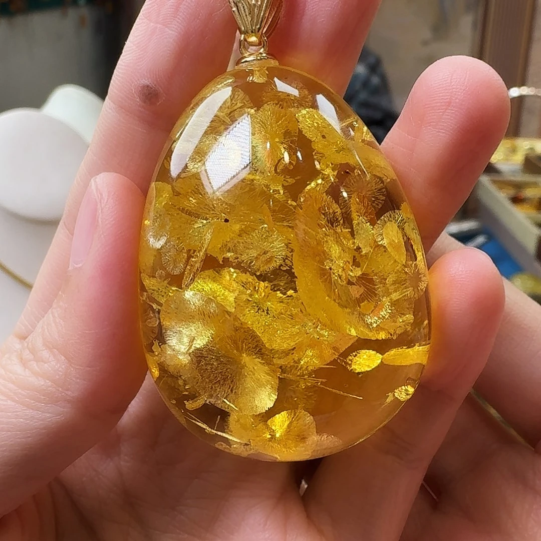 琥珀未镶嵌颈饰吊坠