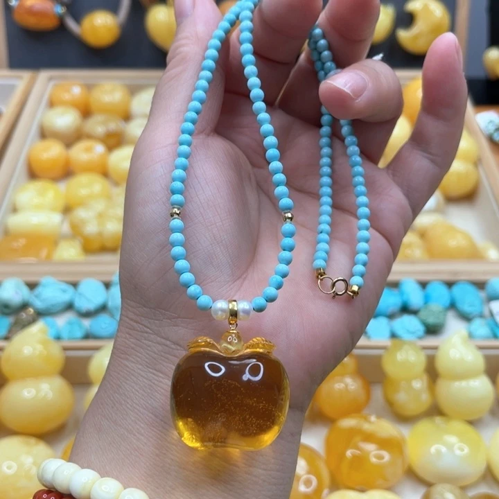 蜜蜡套链18K金镶嵌蜜蜡苹果吊坠项链18k金镶嵌