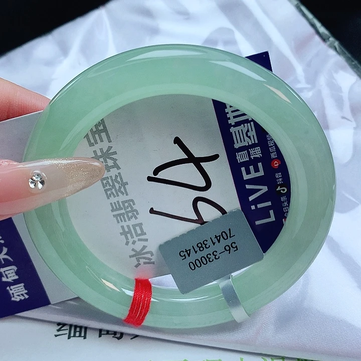 翡翠手镯未镶嵌缅甸天然a货翡翠手镯