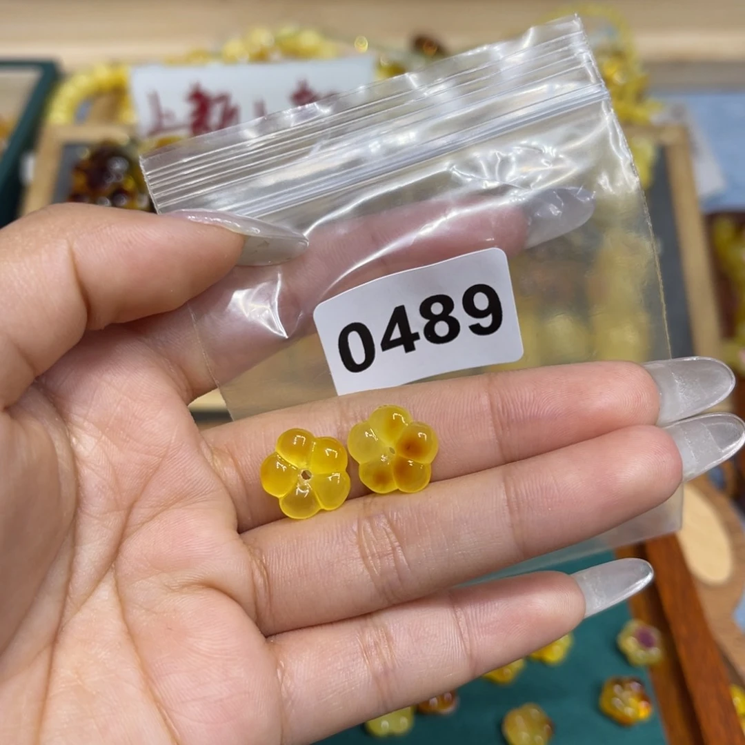 琥珀珠宝奇石未镶嵌