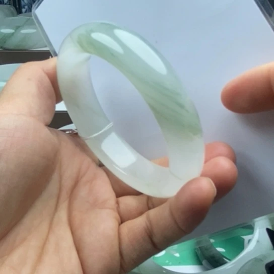 石英质玉（金丝玉）未镶嵌手镯