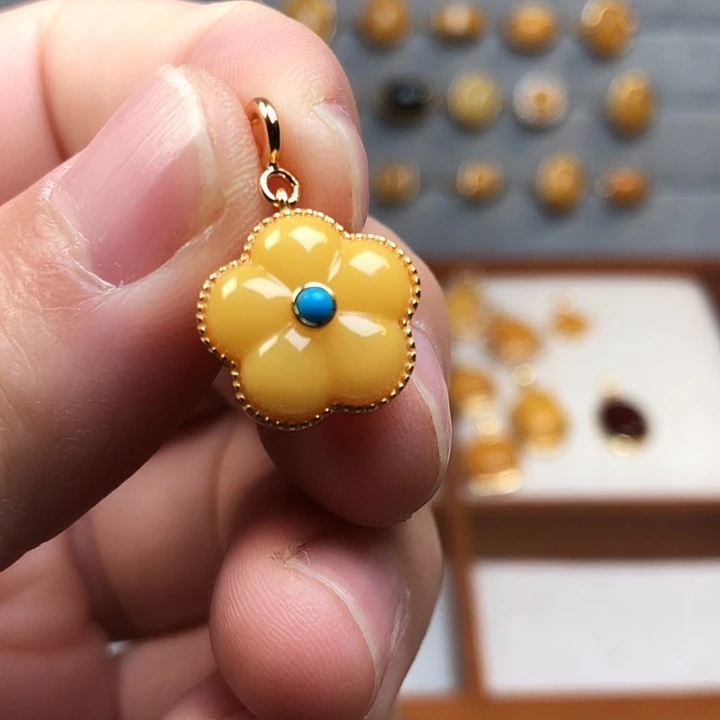 蜜蜡银S925镀金镶嵌吊坠(不含链)蜜蜡花吊坠