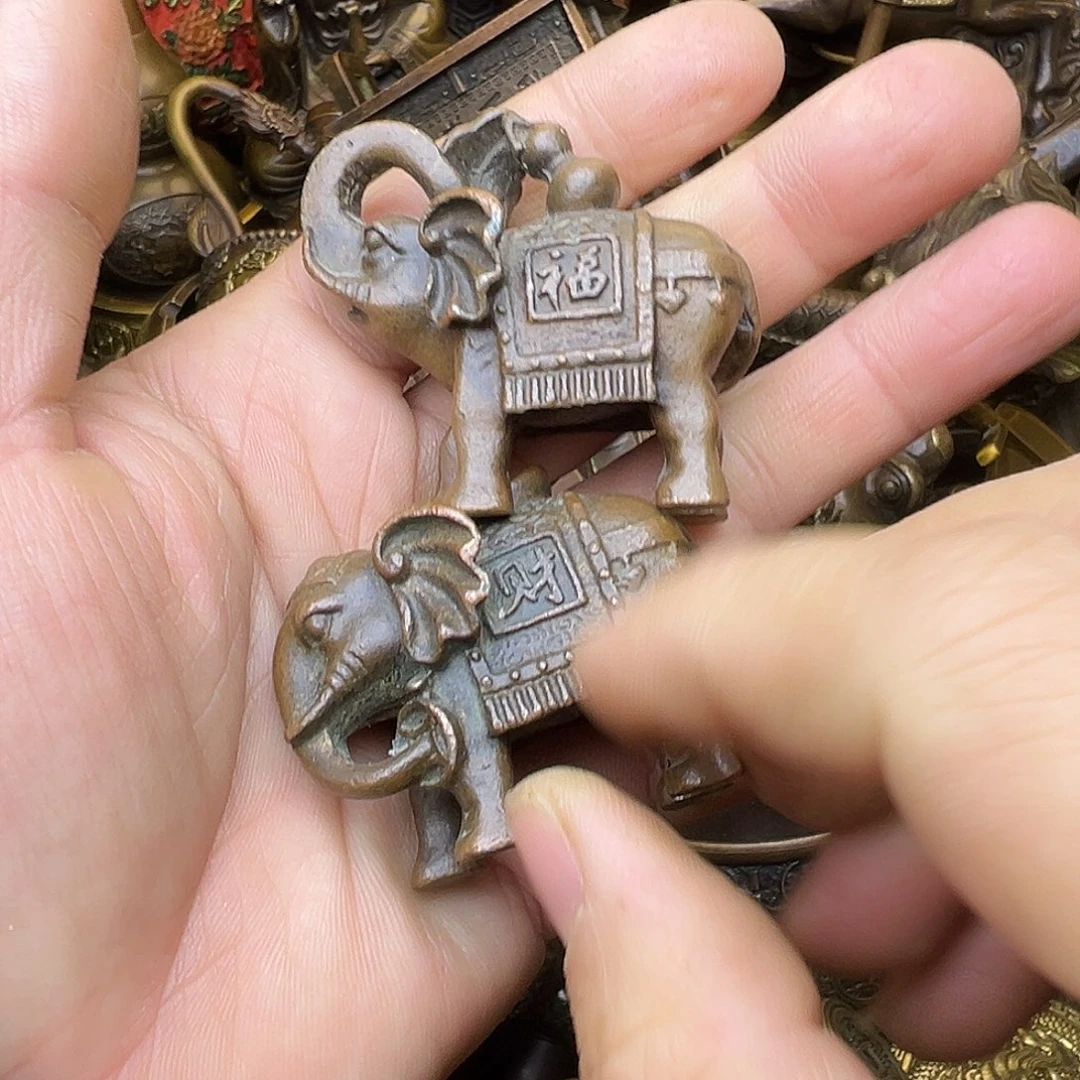 精品铜器，精美文玩