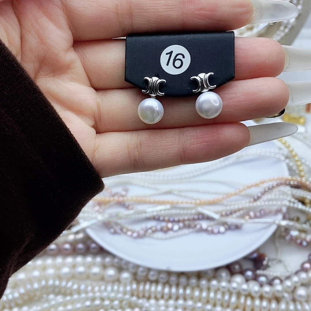 未镶嵌淡水珍珠耳饰