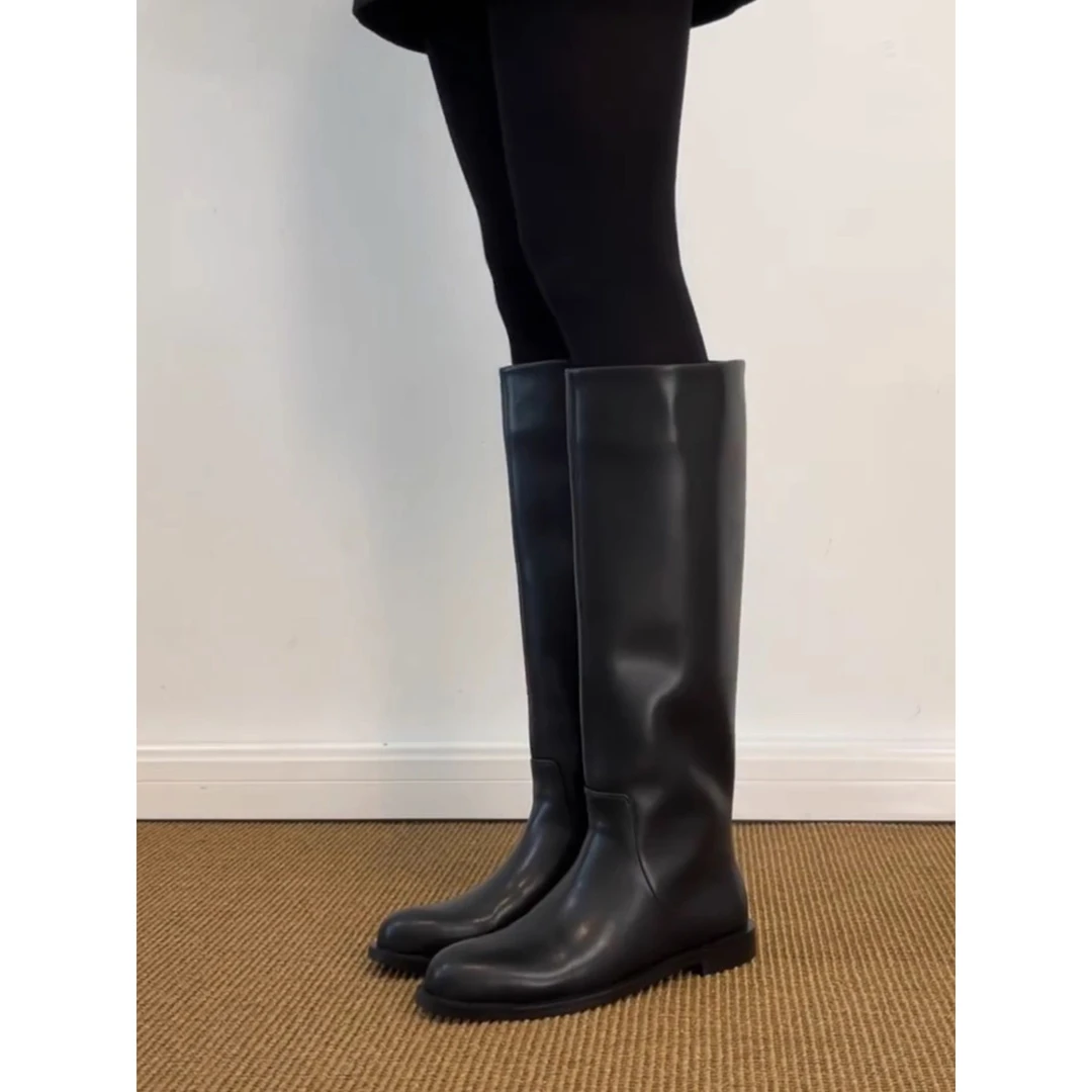 2025年秋季新款法式复古圆头平底长筒靴女百搭英伦时尚骑士靴女