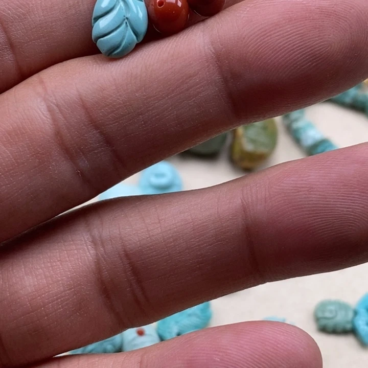 钱***锦南红玛瑙未镶嵌珠宝半成品