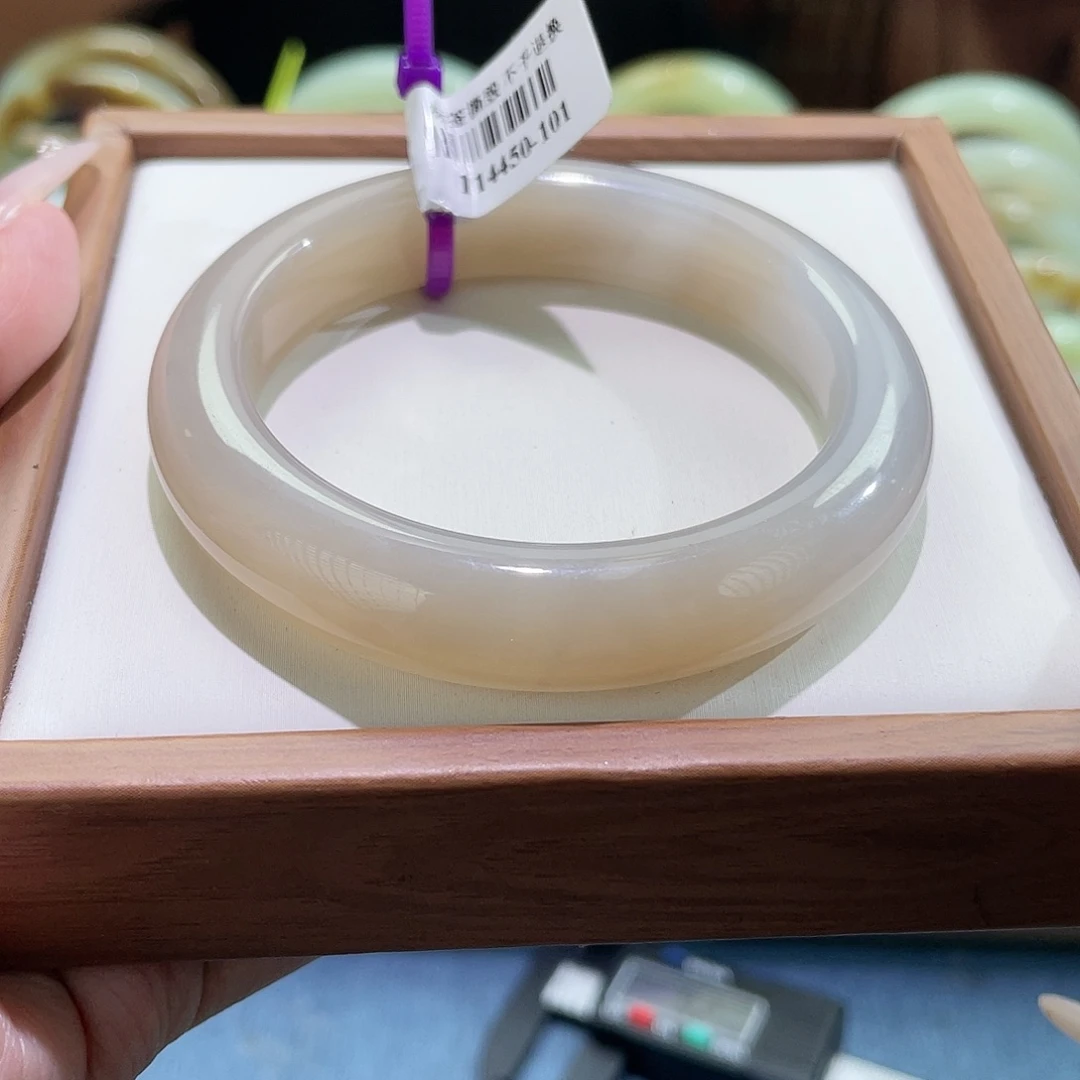 和田玉未镶嵌手镯51.2。29