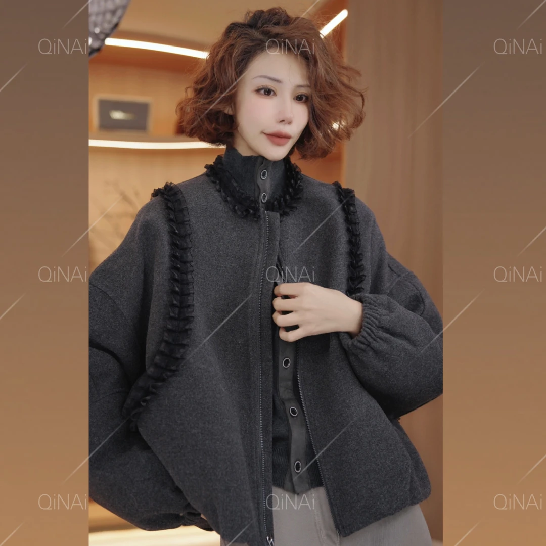 七奈 「杜若」高级韩系蕾丝木耳边圆领合身羽绒服QN13463