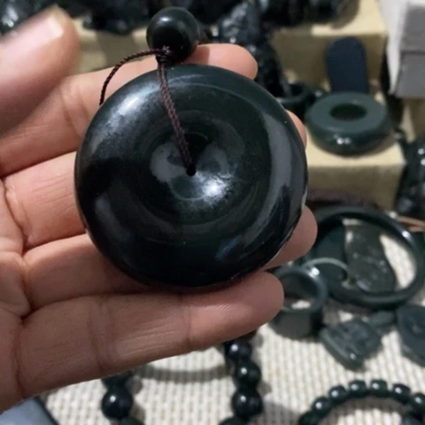 和田玉挂件未镶嵌