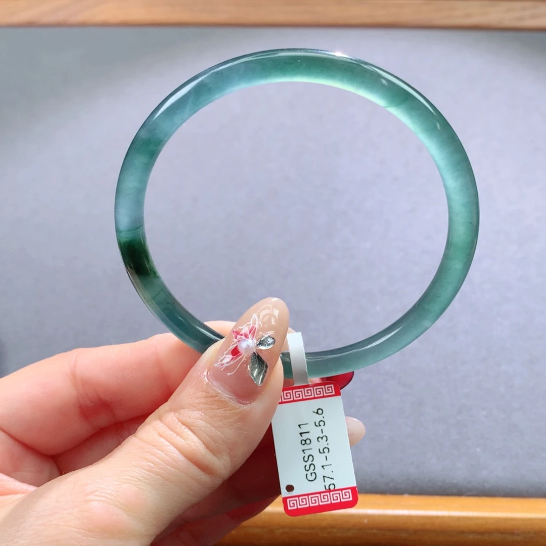 翡翠手镯未镶嵌天然翡翠手镯叮当镯