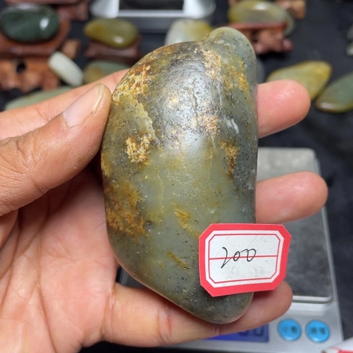 颈饰未镶嵌和田玉200