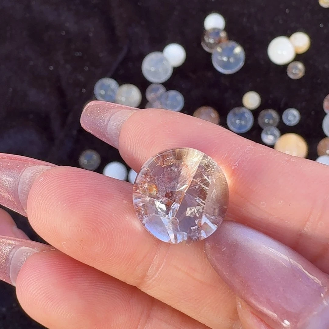 水晶珠宝半成品未镶嵌恶****呜