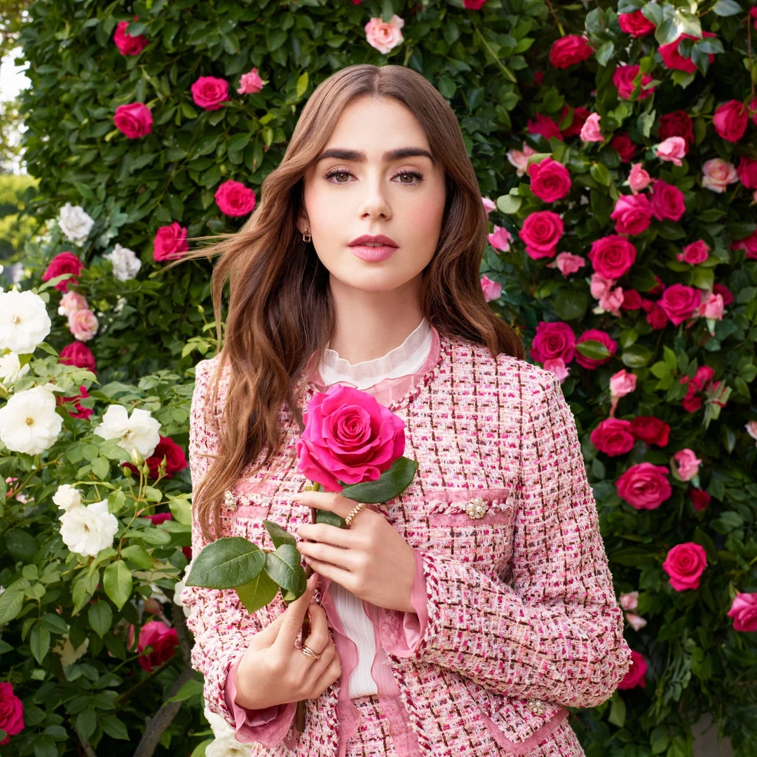 珂莱蒂尔【明星同款】小香风长袖气质百搭女短外套KK00669