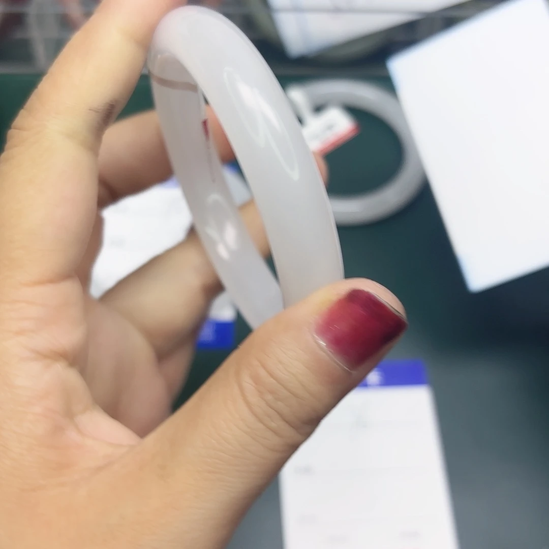 石英质玉未镶嵌手镯76/58