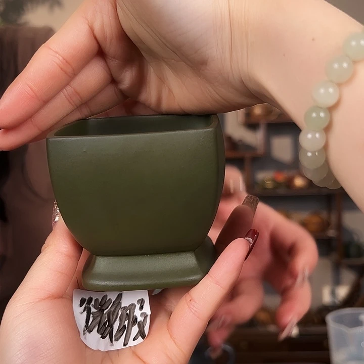 紫砂茶壶宜兴的一位