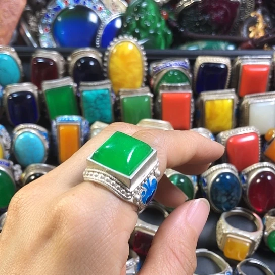 无合金复古设计风格