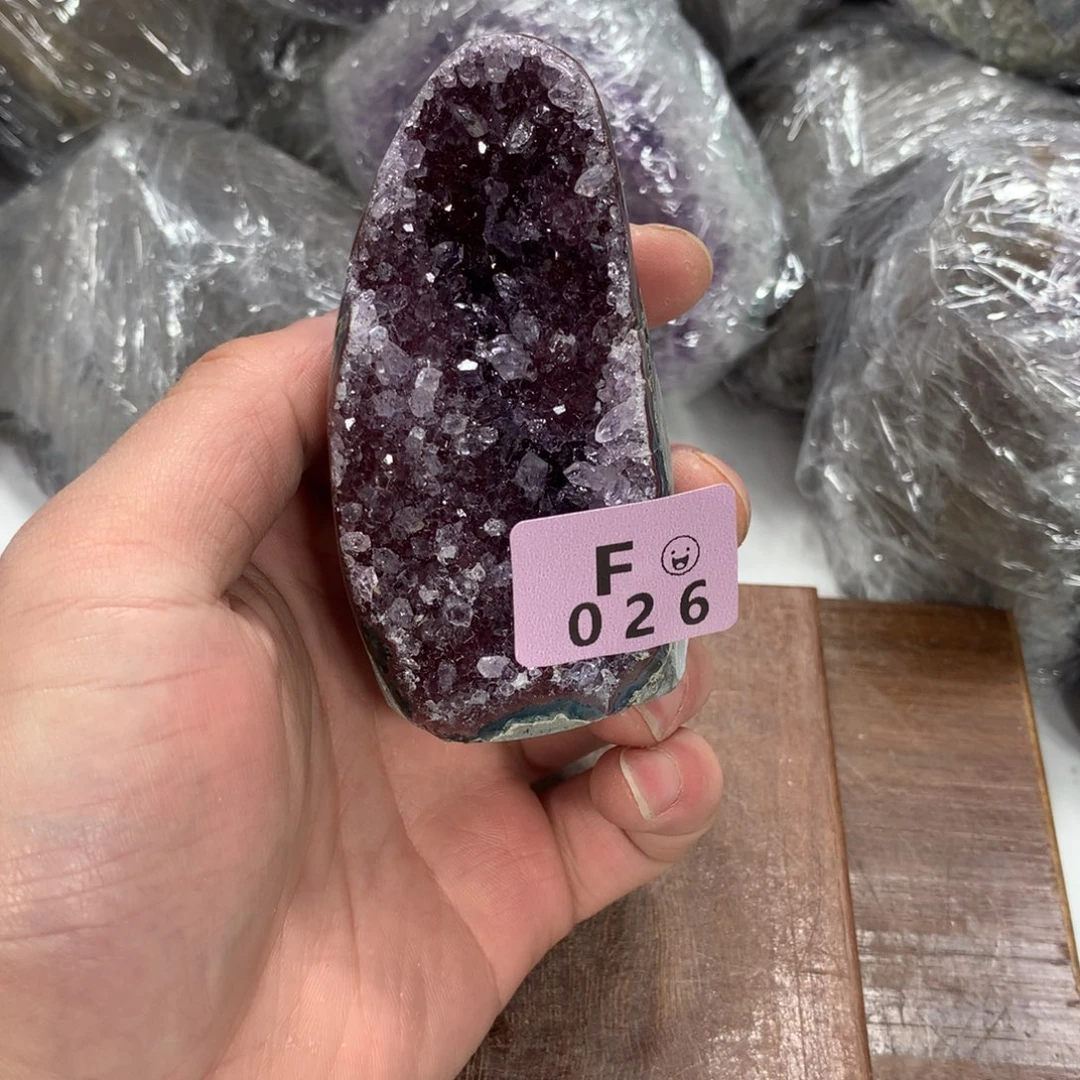 水晶大型摆件（非配饰）未镶嵌