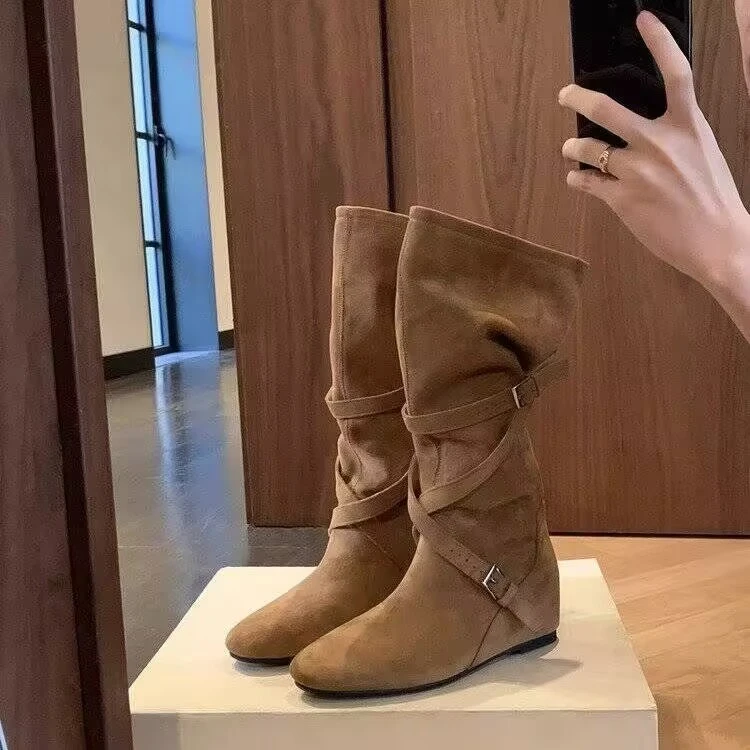 软皮版~增高6cm软皮圆头显瘦中筒靴女秋冬新款柔软褶皱长筒堆堆靴