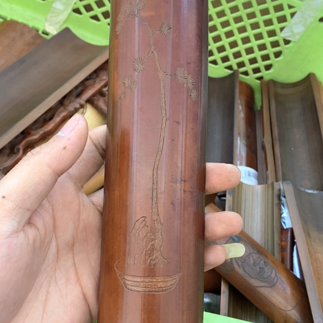 瓷片仁****馆哈欠笑起来就