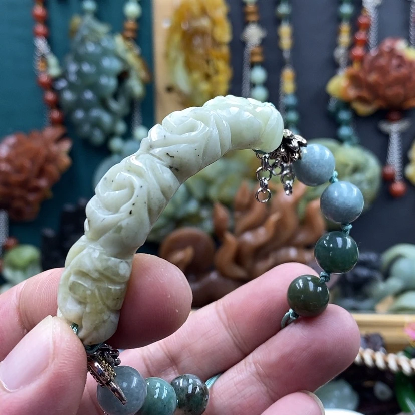 【闪购商品】未镶嵌岫玉手牌