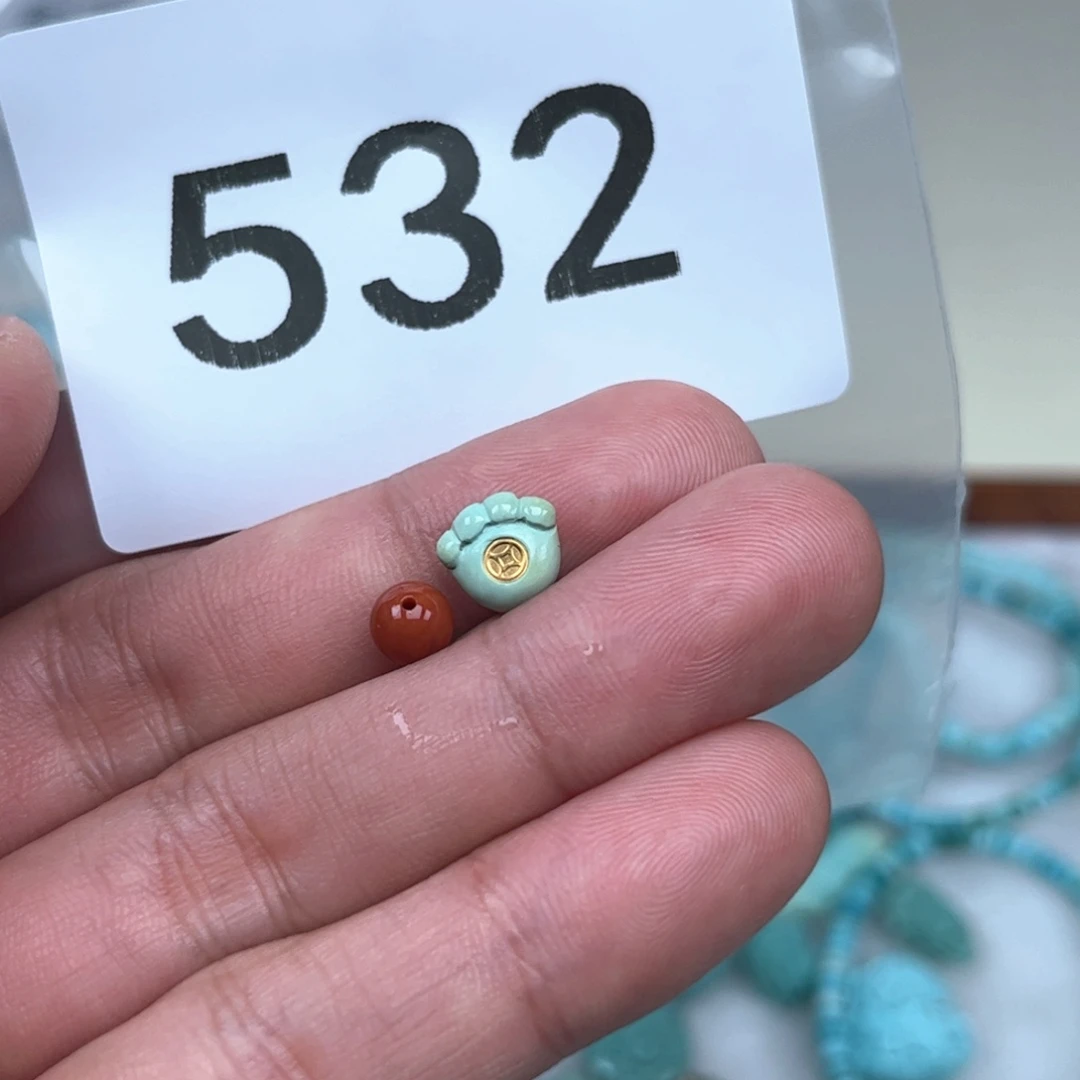 南红玛瑙未镶嵌珠宝奇石