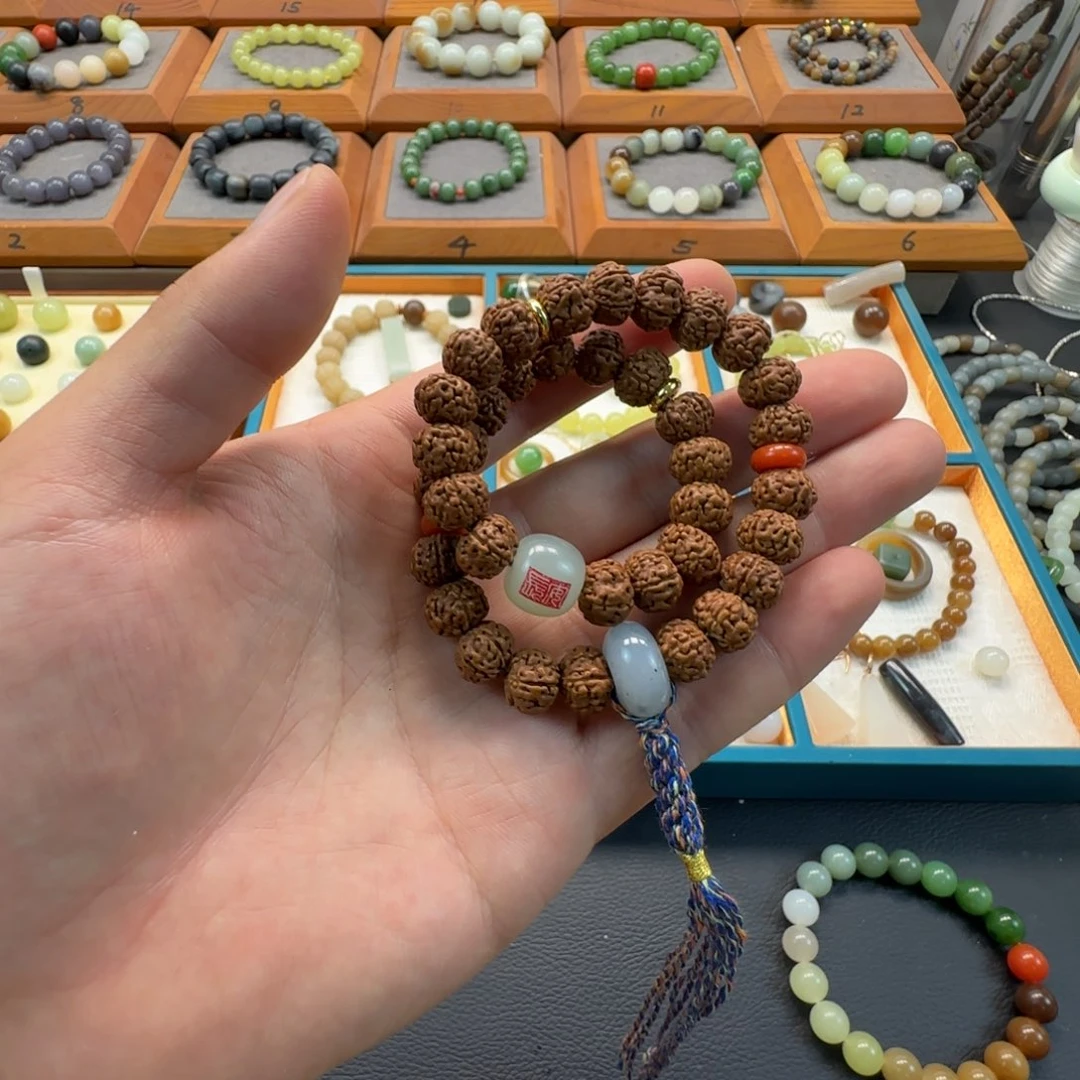 和田玉未镶嵌珠宝半成品李*