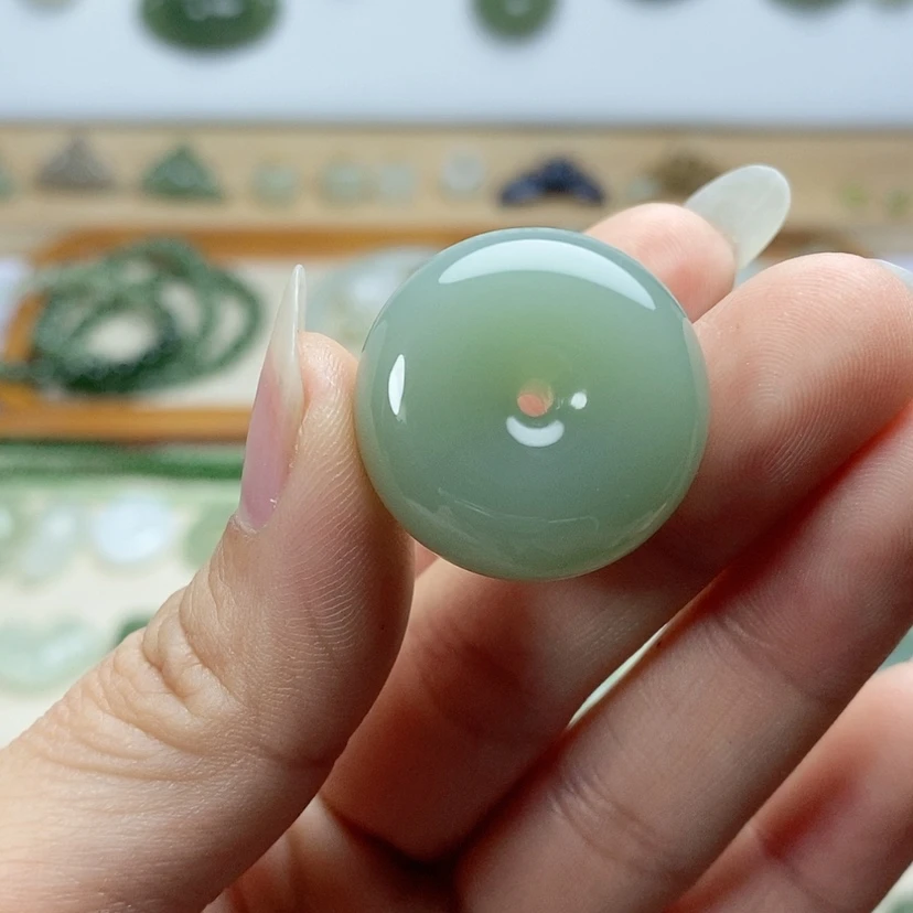 【闪购商品】颈饰未镶嵌和田玉