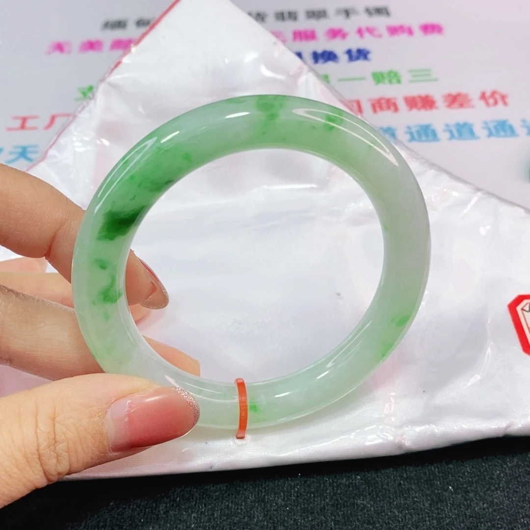 未镶嵌手镯（圆镯）翡翠冰飘绿花55.8圈