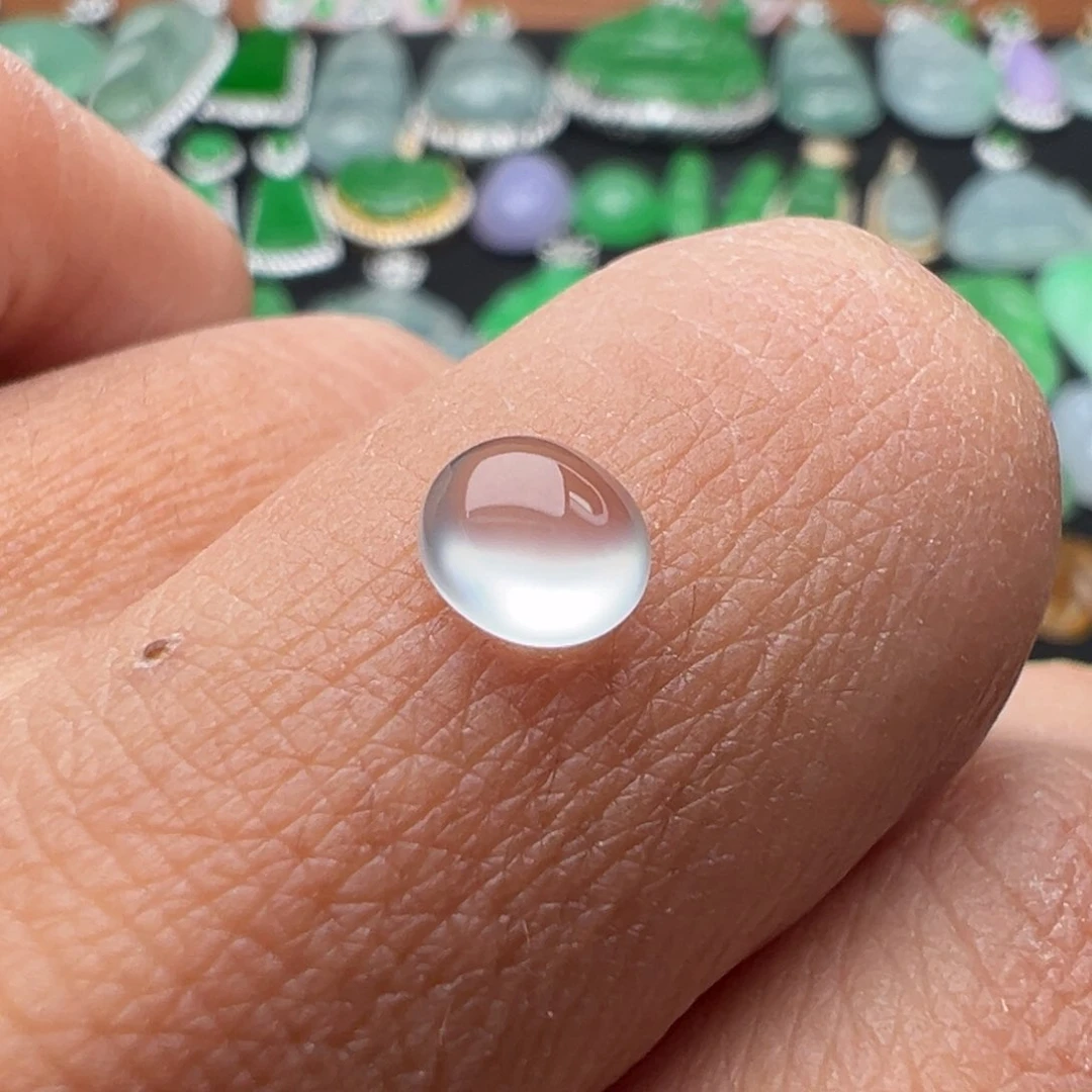 翡翠颈饰未镶嵌蛋5.8