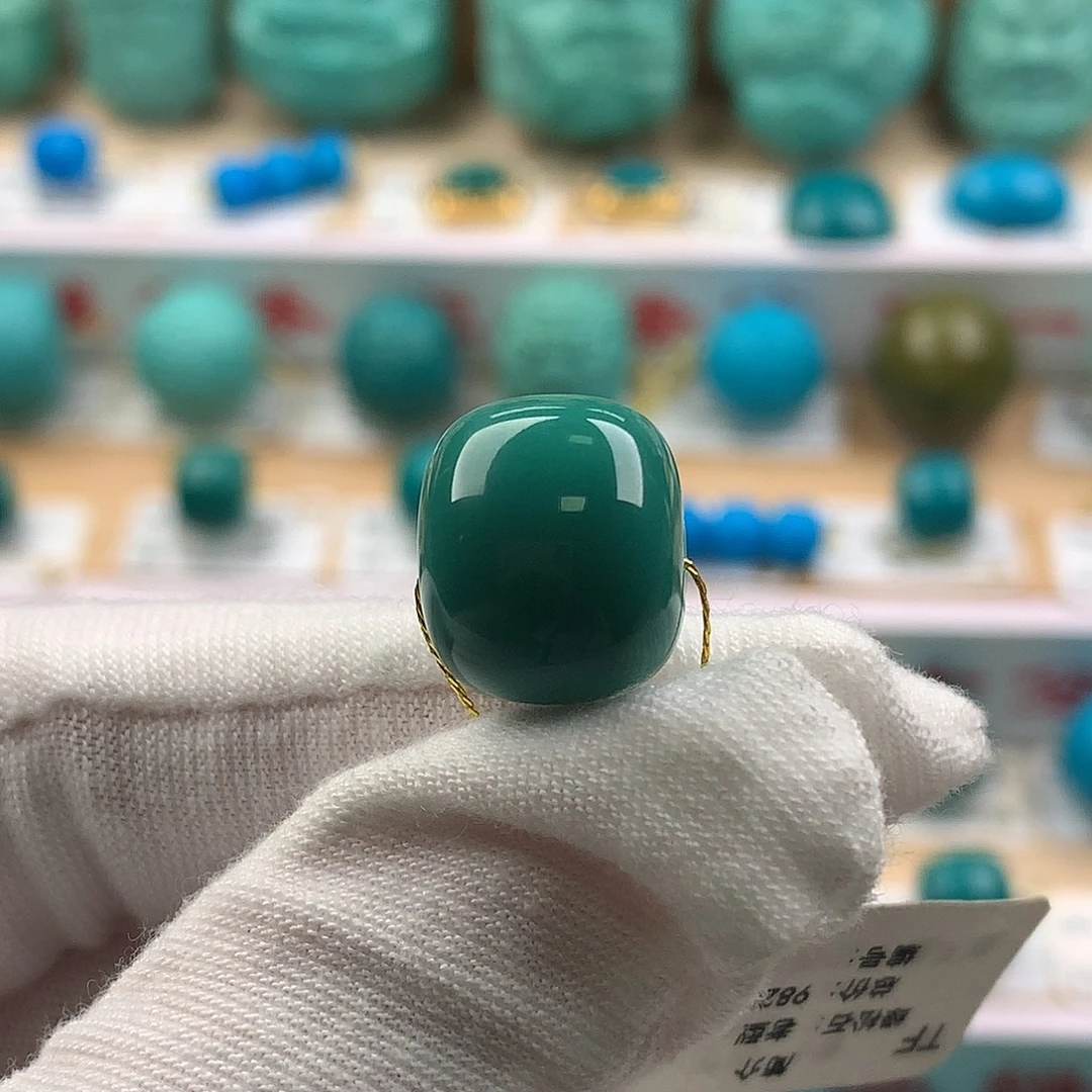 绿松石未镶嵌珠宝奇石13.8