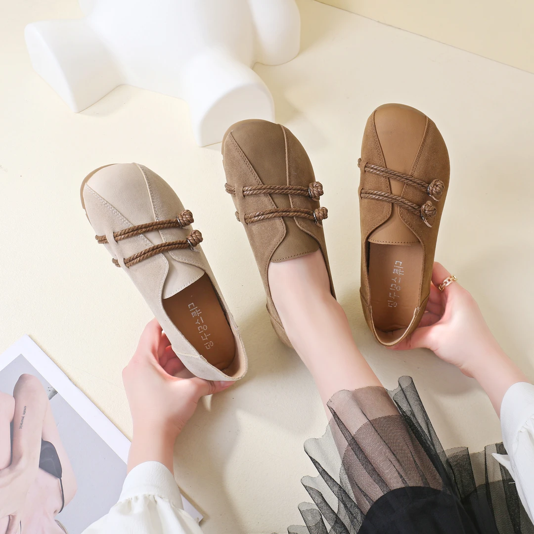 KAMANZHE/卡曼哲2025春季软底软面豆豆鞋圆头女鞋复古休闲奶奶鞋