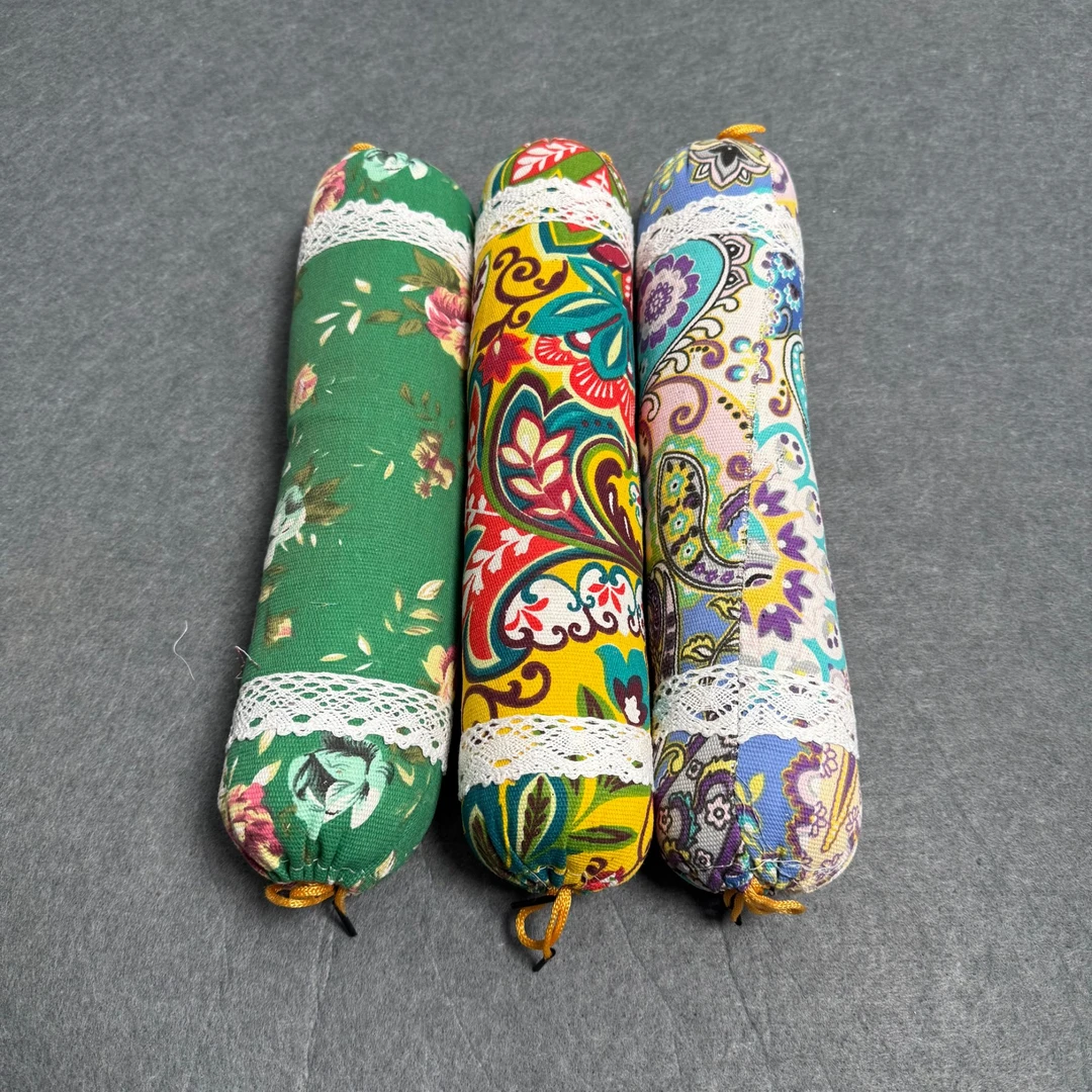 不分色圆柱形艾草填充枕头