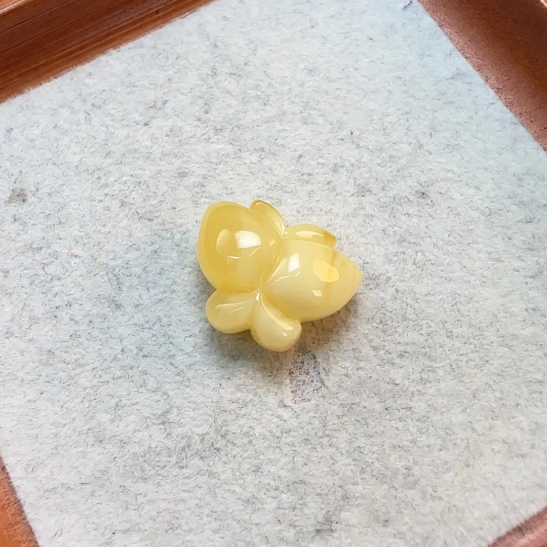 琥珀未镶嵌珠宝奇石定制