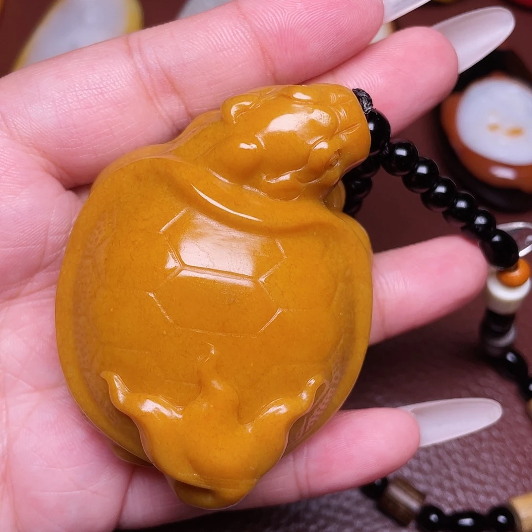 和田玉未镶嵌颈饰春*