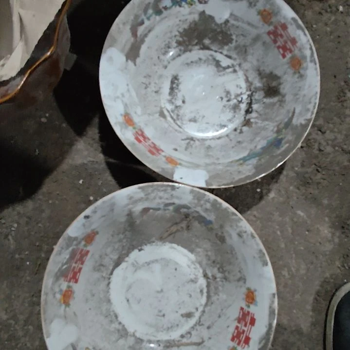 摆件陶瓷盘子碗啥都有