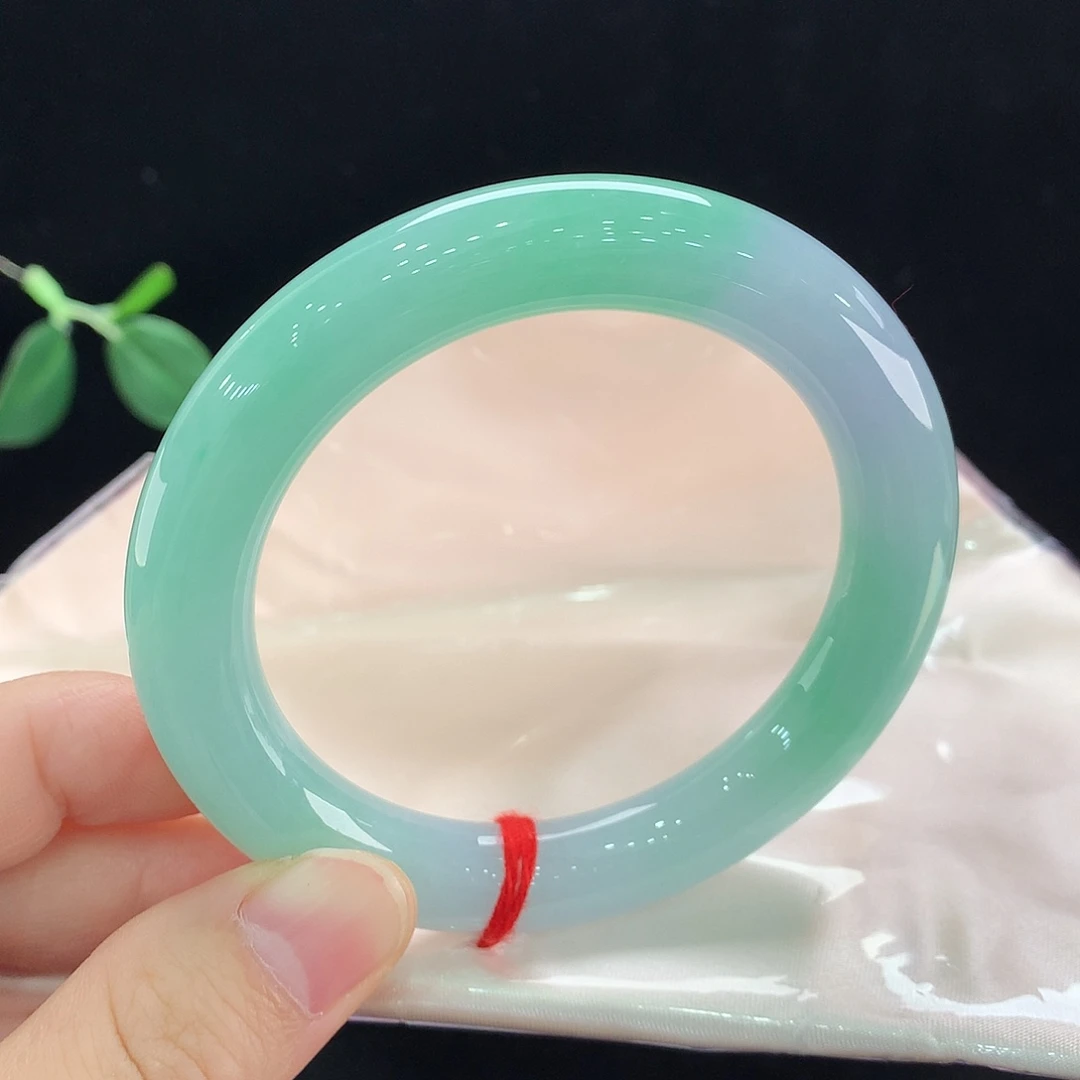 翡翠未镶嵌手镯1260