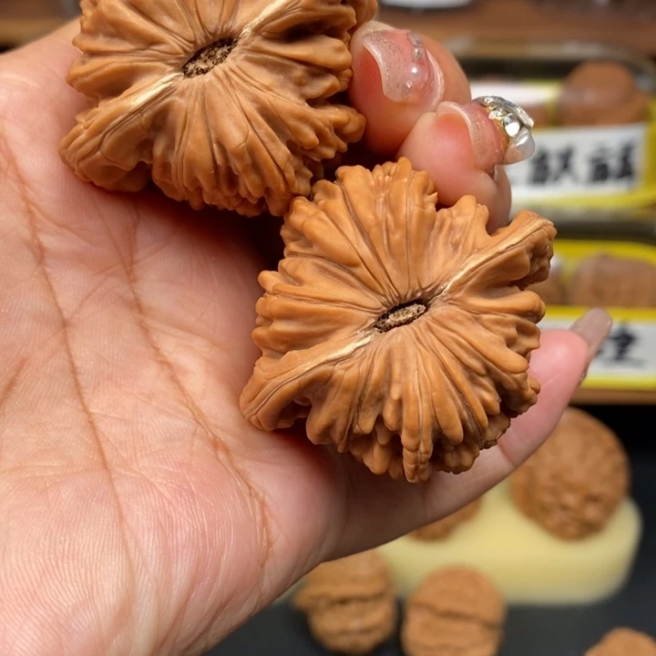 文玩核桃吊坠黑*丶47全品四座楼