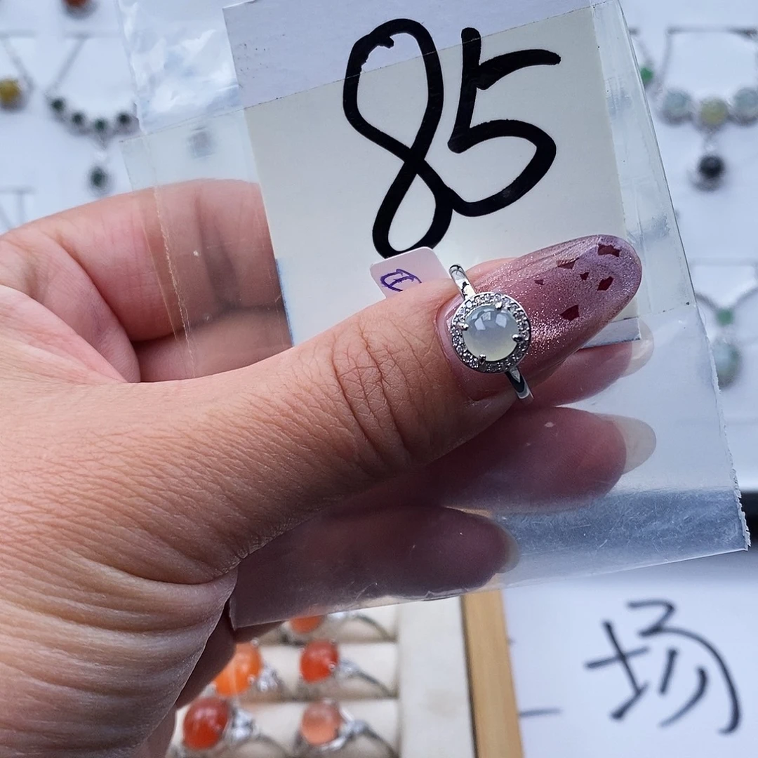 翡翠未镶嵌戒指缅甸