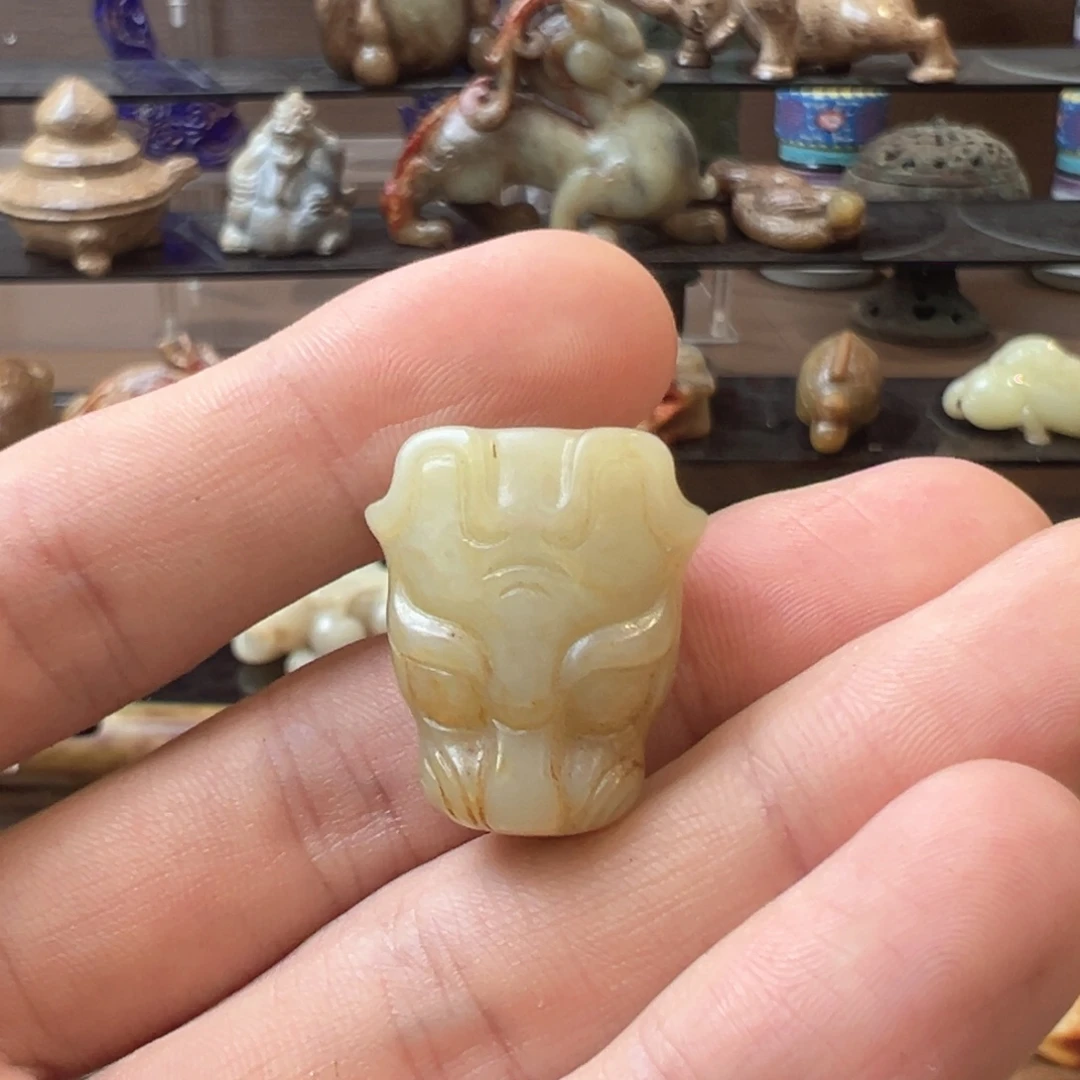 和田玉（糖玉）未镶嵌挂件