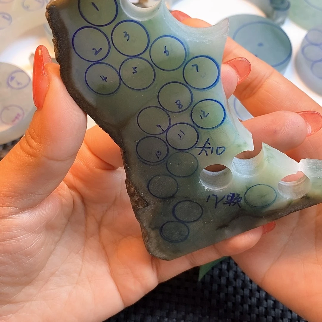 定制翡翠未镶嵌珠子