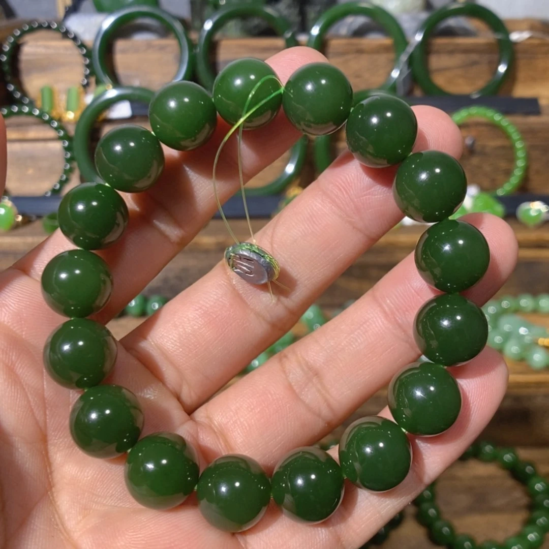 【闪购商品】吊坠(不含链)未镶嵌和田玉俄七菠菜绿手串12