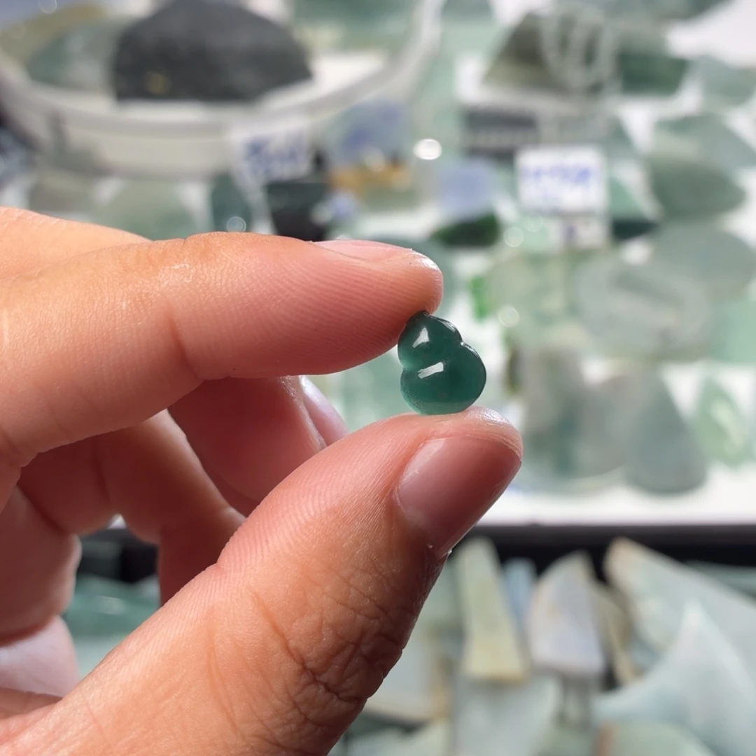 定制翡翠未镶嵌天然缅甸翡翠a货深蓝葫芦