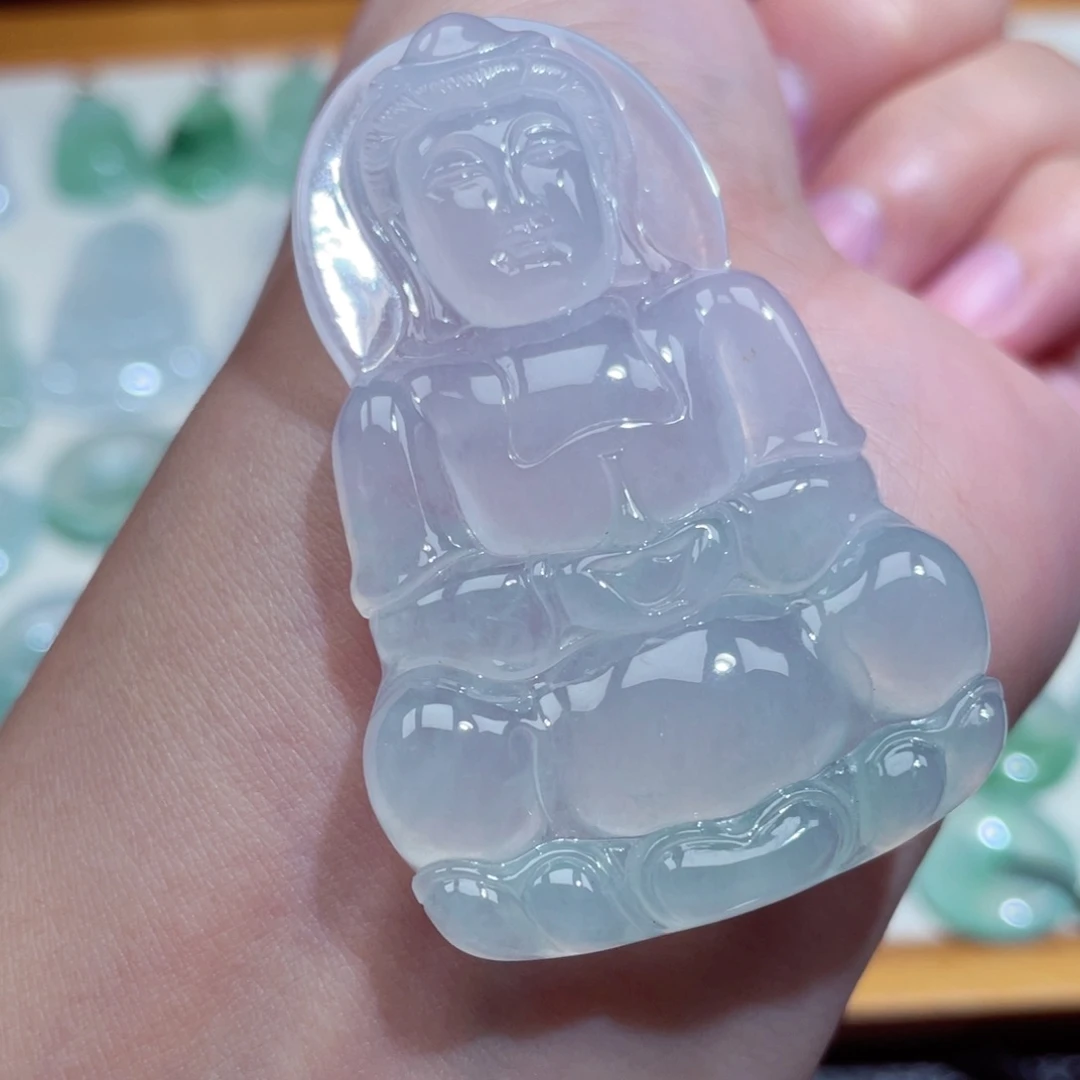 翡翠未镶嵌颈饰观音
