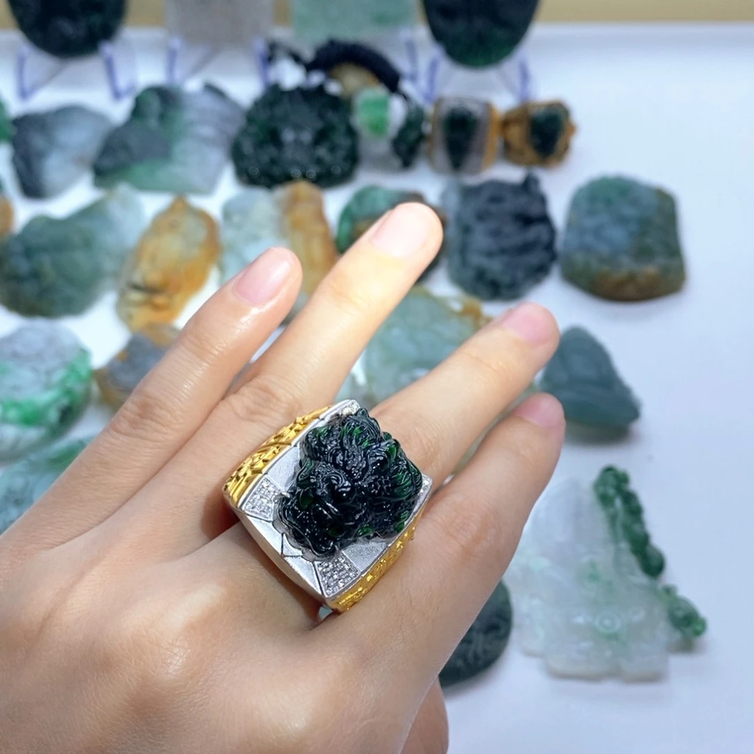 翡翠未镶嵌颈饰翡翠